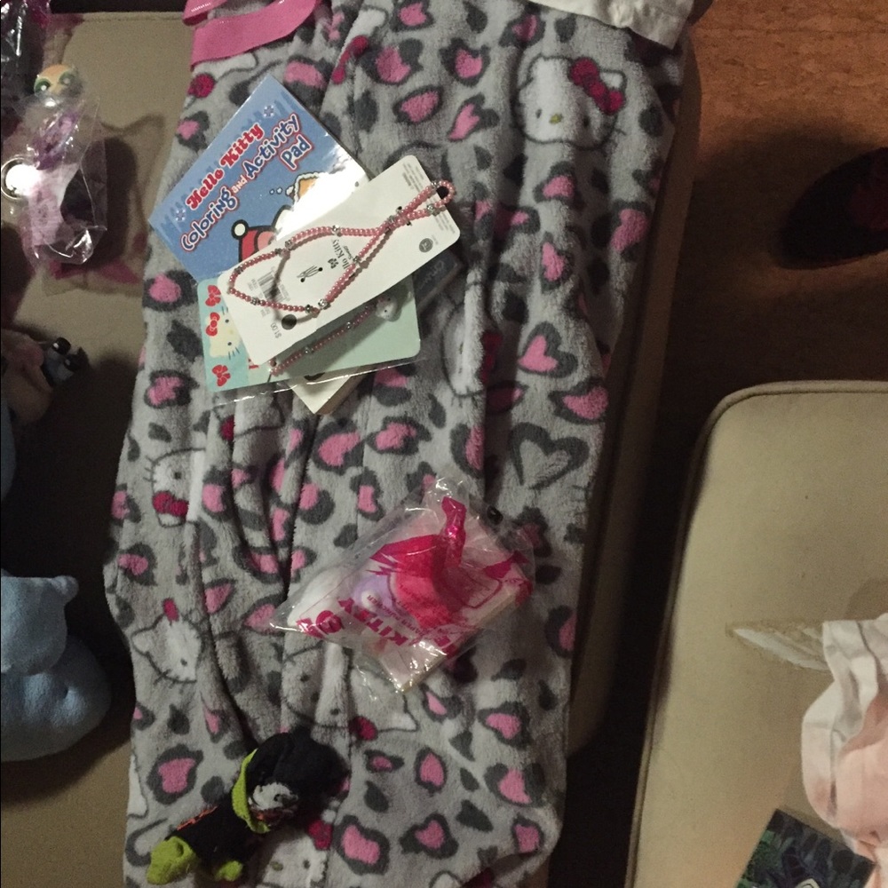 Hello Kitty - Picture 8 of 8